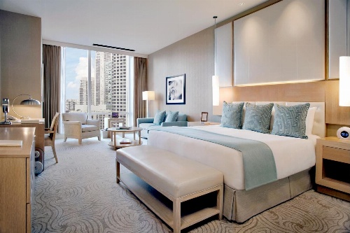 Trump International Hotel & Tower Chicago image 4
