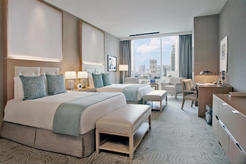 Trump International Hotel & Tower Chicago image 9
